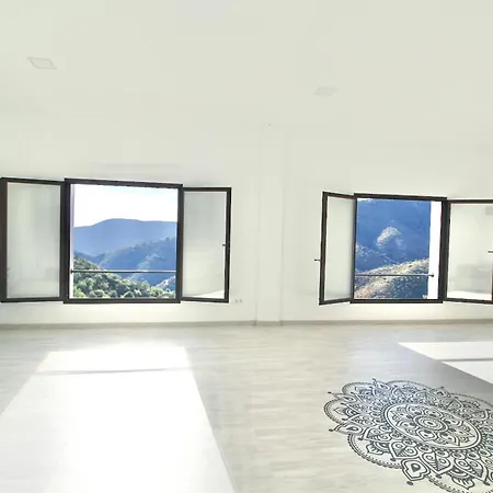 Trompetilla & Casa Cactus Luxury Wellness With Pool, Yoga & Hammam For 20p In Montes De 40 Min To مالقة