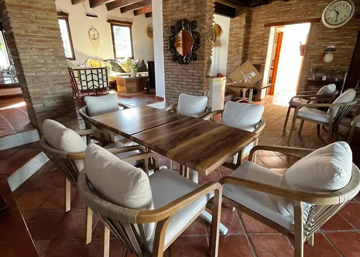Trompetilla & Casa Cactus Luxury Wellness With Pool, Yoga & Hammam For 20p In Montes De 40 Min To * Málaga