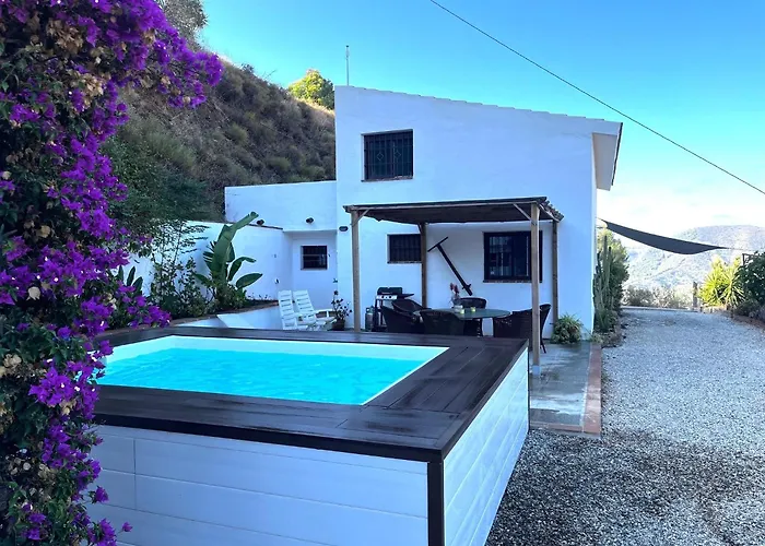 Villa Trompetilla & Casa Cactus Luxury Wellness With Pool, Yoga & Hammam For 20p In Montes De 40 Min To Málaga