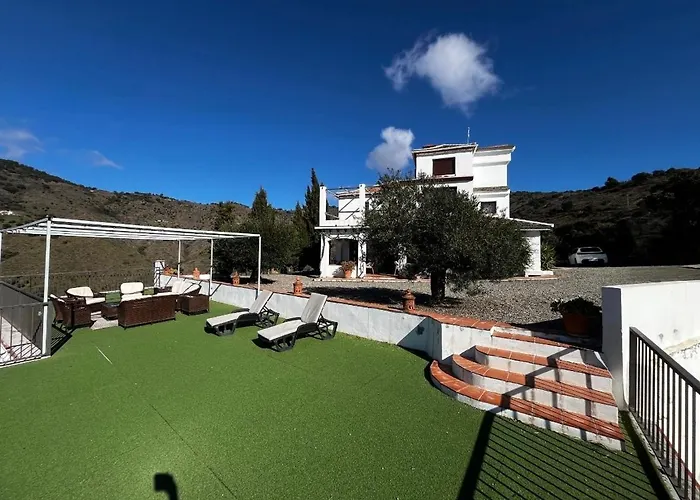 Trompetilla & Casa Cactus Luxury Wellness With Pool, Yoga & Hammam For 20p In Montes De 40 Min To Villa Málaga