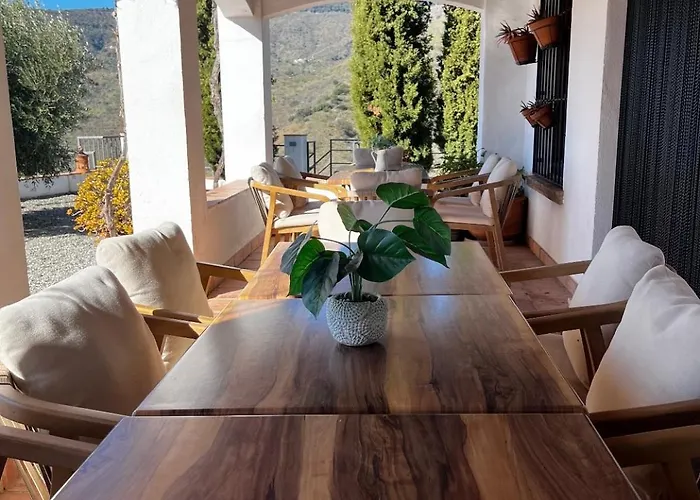 Trompetilla & Casa Cactus Luxury Wellness With Pool, Yoga & Hammam For 20p In Montes De 40 Min To Villa Málaga
