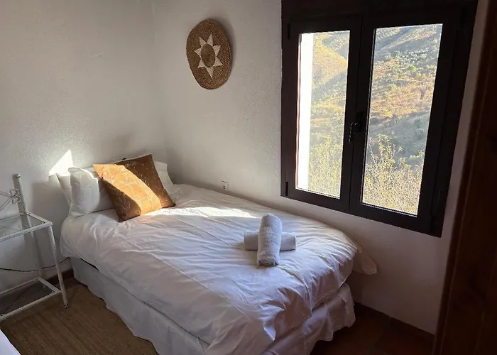 Trompetilla & Casa Cactus Luxury Wellness With Pool, Yoga & Hammam For 20p In Montes De 40 Min To Villa Málaga